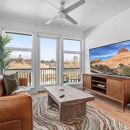 Top Floor - Views And Best Amenities